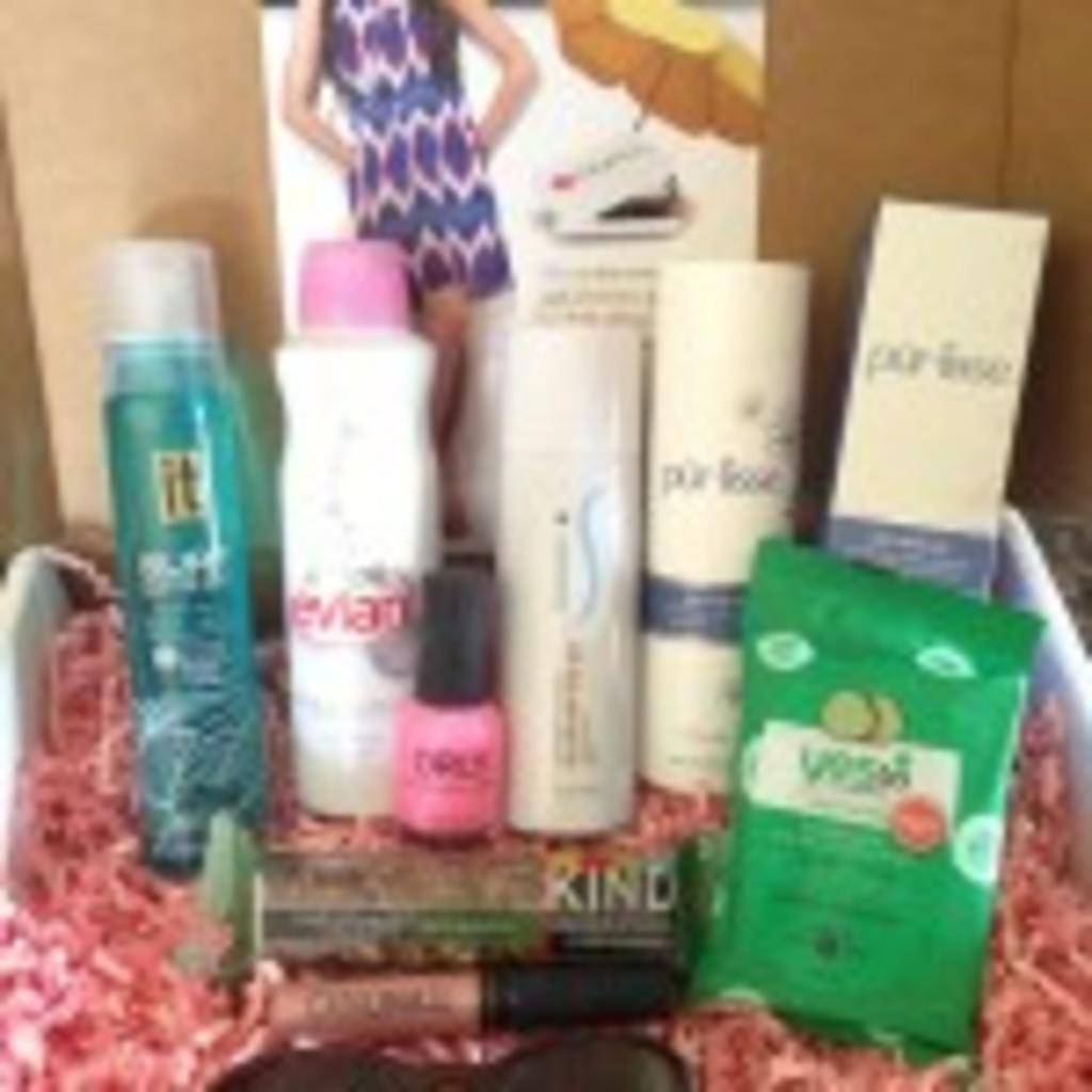 Summer fabfitfun VIP Box