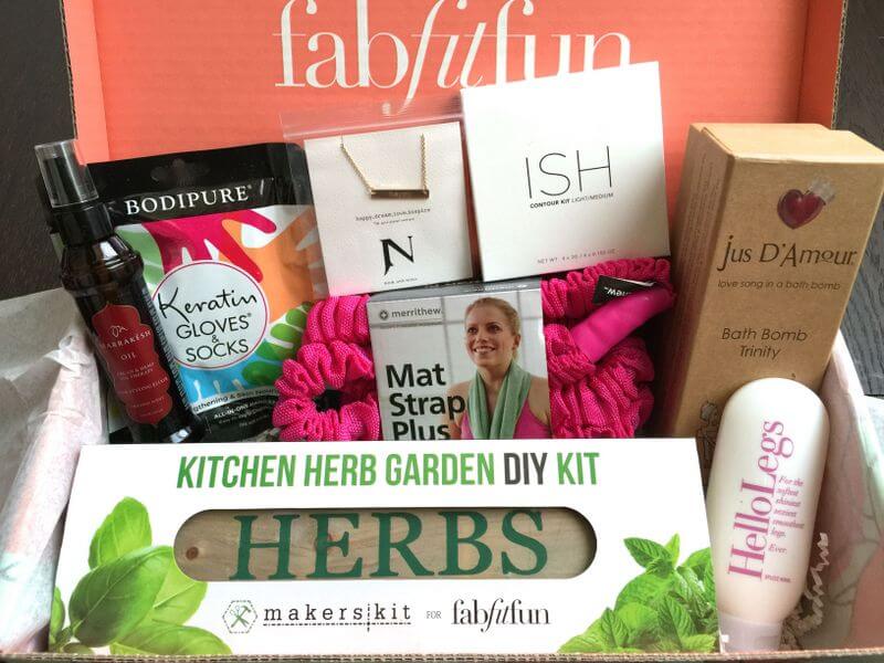 Read more about the article FabFitFun Review + Coupon Code – Spring 2016