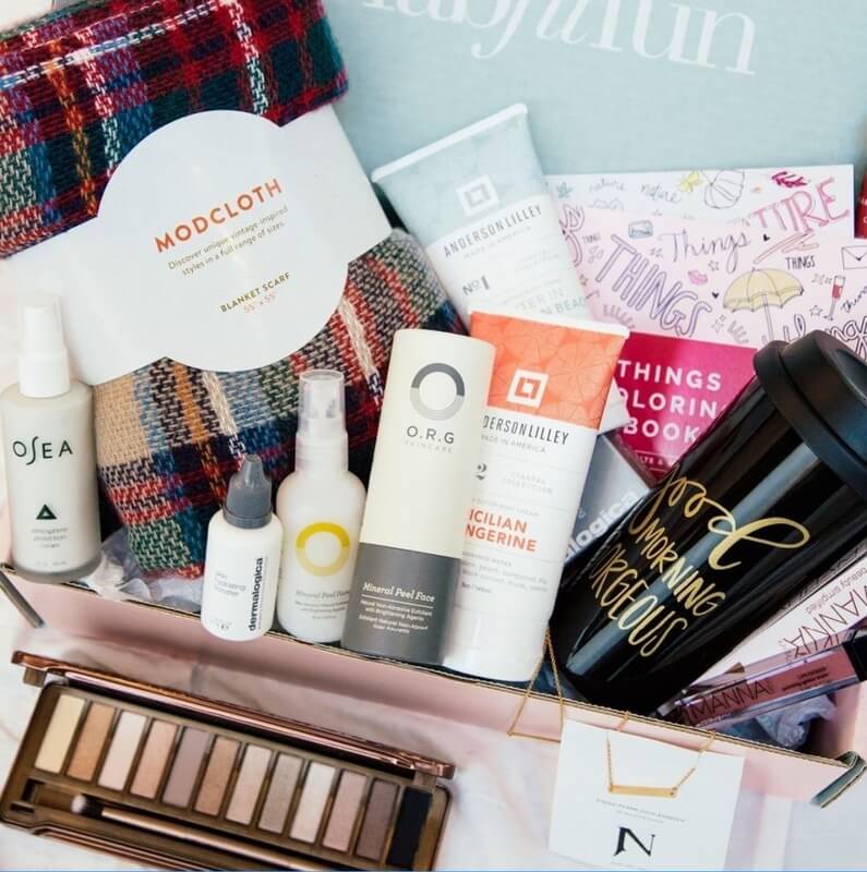 Read more about the article FabFitFun Editor’s Box – Still Available + $10 Off Coupon Code