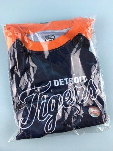 Sports Crate MLB Subscription Review (Detroit Tigers) - May 2017