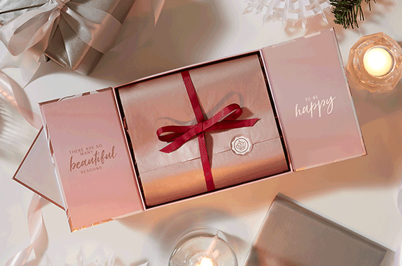 GLOSSYBOX Limited Edition Holiday Box – On Sale Now + FULL SPOILERS