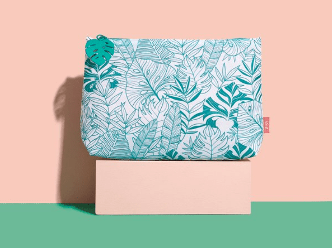 Read more about the article ipsy April 2021 Limited Edition Mystery Bag – On Sale Now!