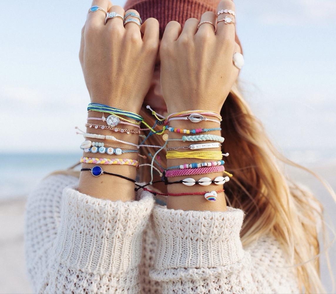 Pura Vida Cyber Monday Sale – Save 50% Off Sitewide + Free Shipping + Free Gift!