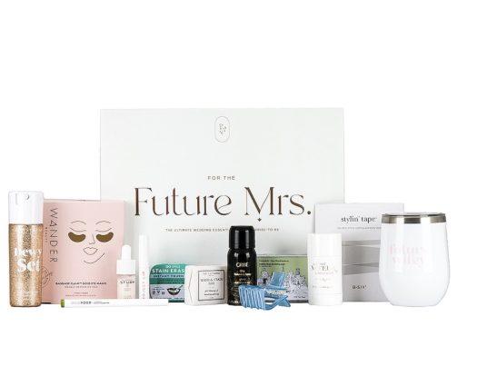Read more about the article REVOLVE Beauty Ultimate Wedding Day Essentials Box