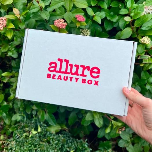 Read more about the article Allure Beauty Box October 2022 Spoilers #1