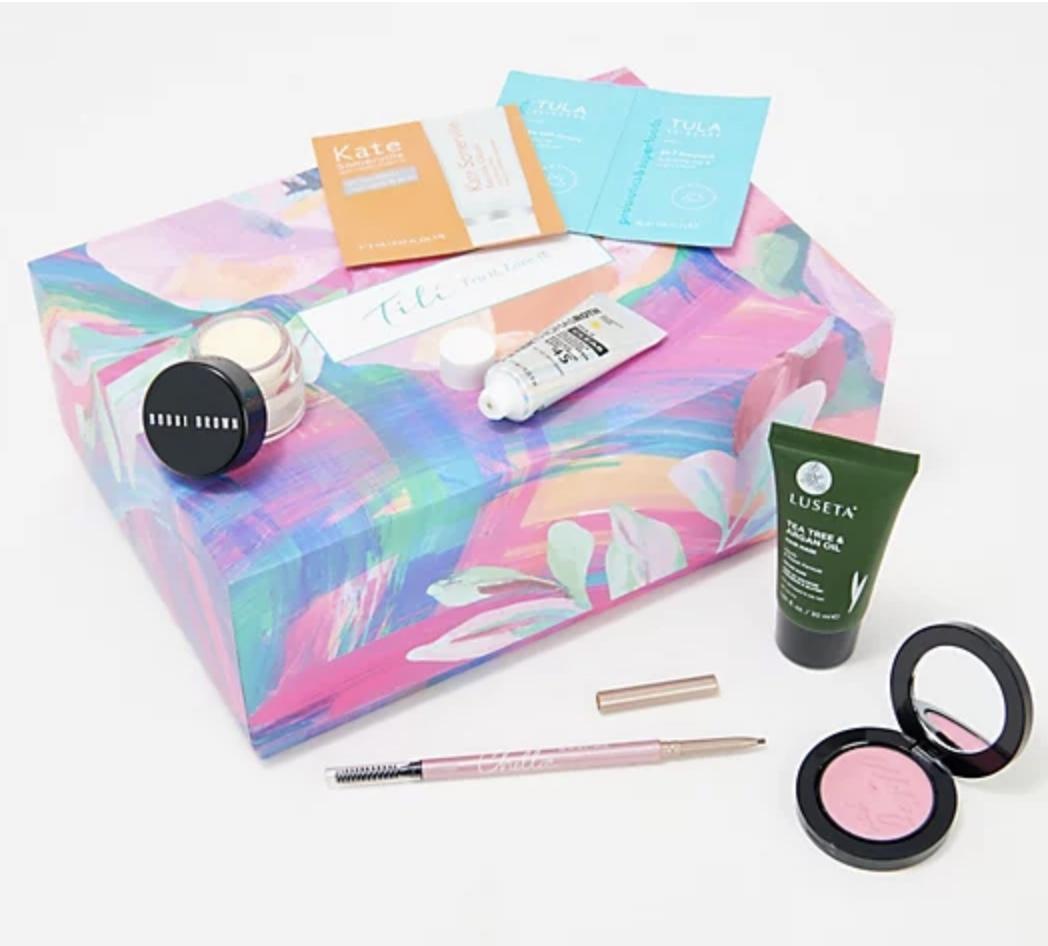 Read more about the article All New QVC TILI Try It Love It 7-Piece Beauty Buyer’s Pick Sample Box