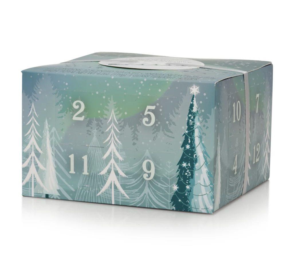 Read more about the article Yankee Candle Advent Calendar – 12 Holiday Tea Lights
