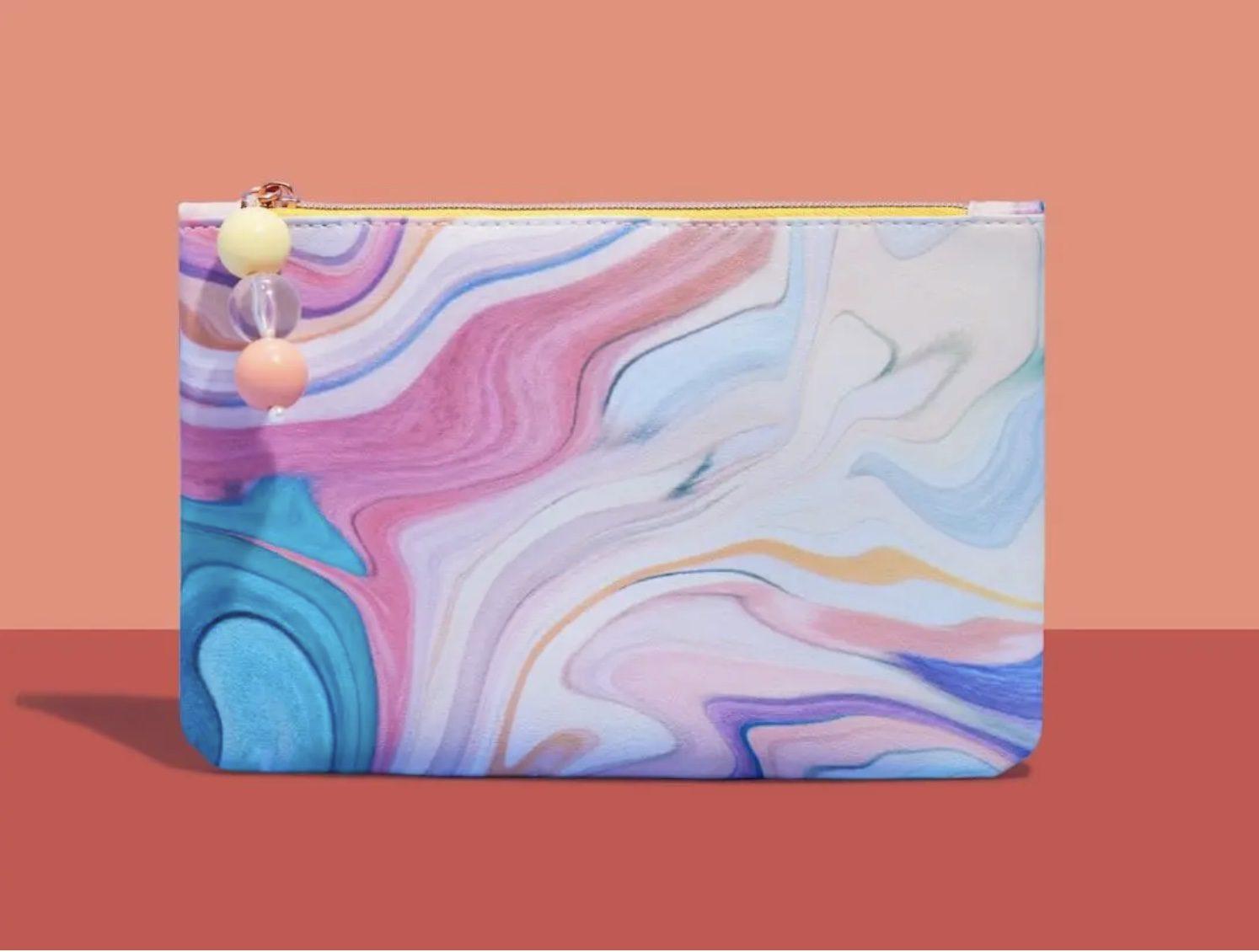 Read more about the article March 2024 ipsy Glam Bag Design Reveal