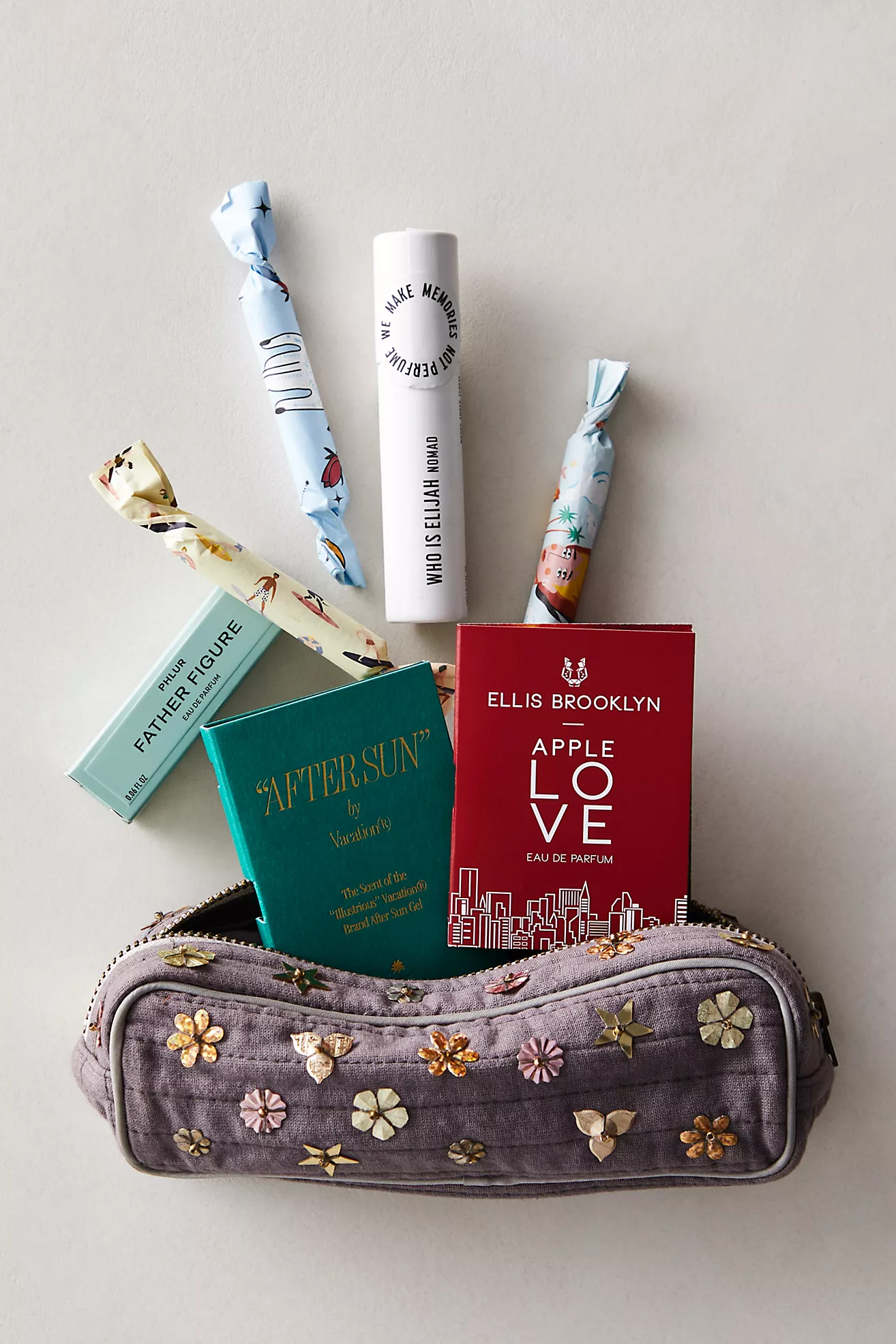 Read more about the article Free People FP Curated Holiday Fragrance Bag