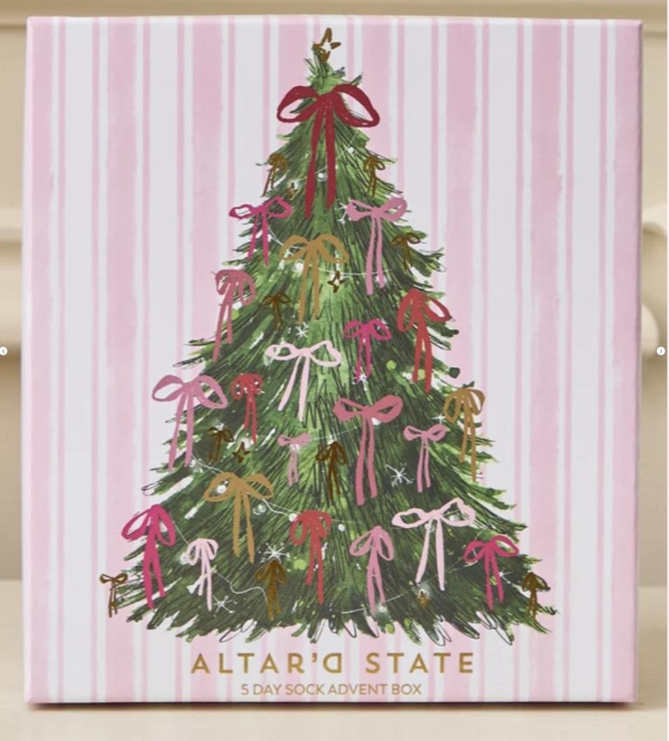 Read more about the article Altar’d State 5 Days of Socks Advent Calendar