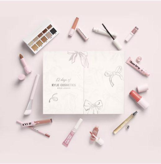 Read more about the article Kylie Cosmetics 12 Days of Kylie Advent Calendar